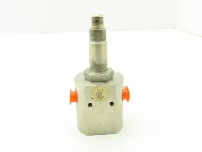 Honeywell Skinner 714N55 Solenoid Valve 3-Way NC 150 PSI 1/8" NPT