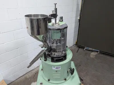 Pharmatec Tablet Press