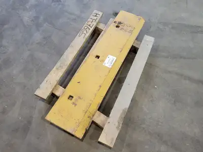 NEW 2023 CATERPILLAR 135-6729