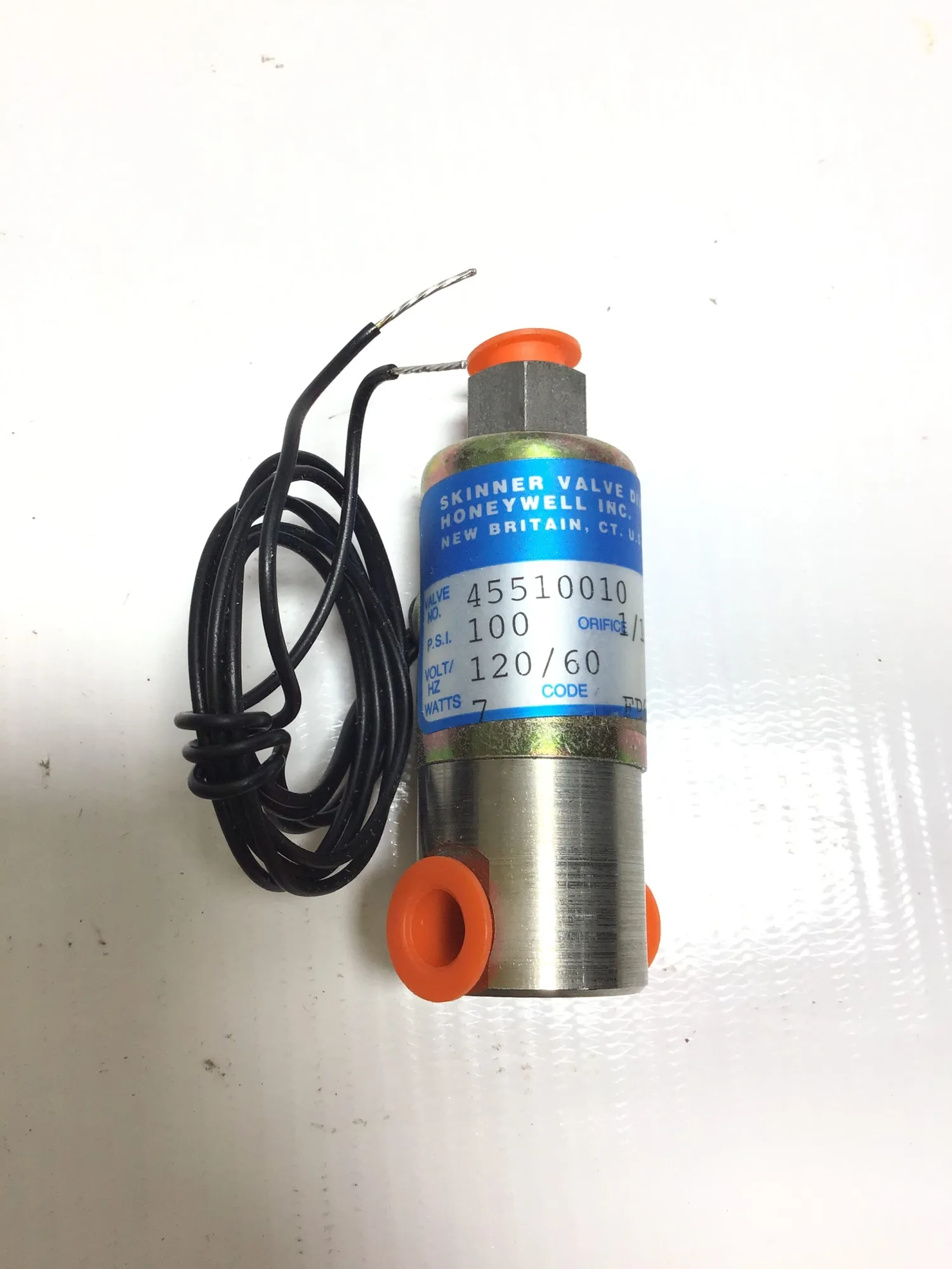 Skinner Honeywell B13 DK 110AB6AC7 Solenoid Valve 120/60 V