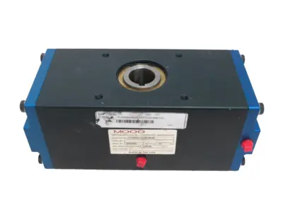 NEW MOOG P2000-CC63638 ACTUATOR P2000CC63638