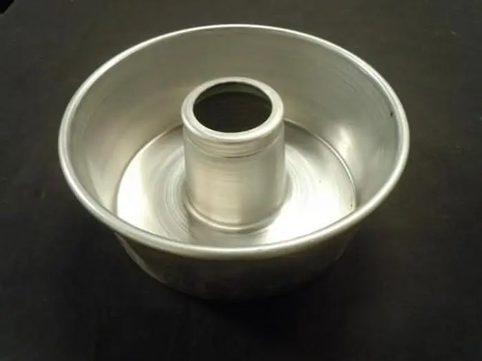 BUNDT CAKE PANS 10" UNUSED