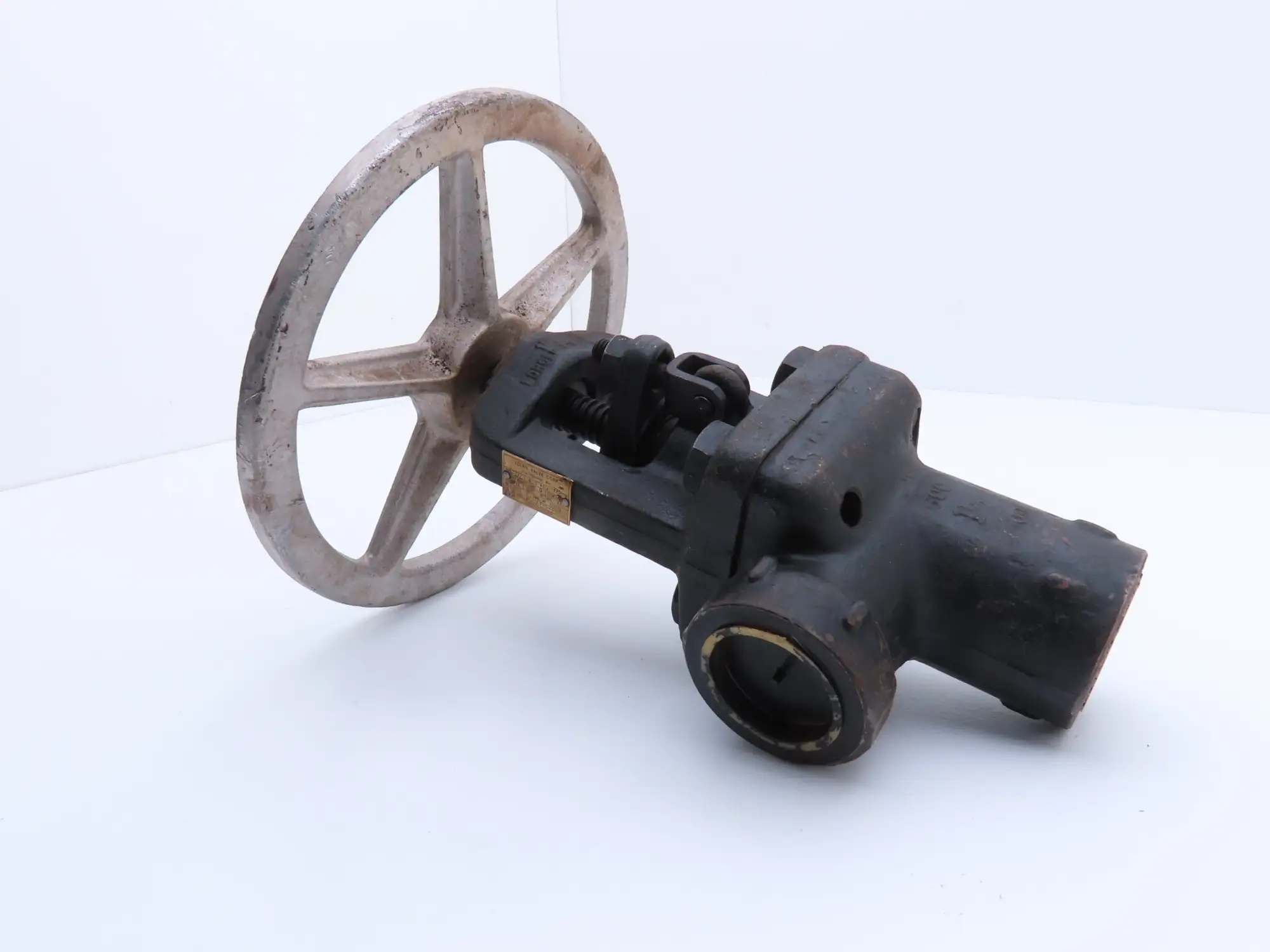 Velan 882003555 Globe Valve 1-1/2" Socket Weld Rising Stem 600PSIG Steel Body