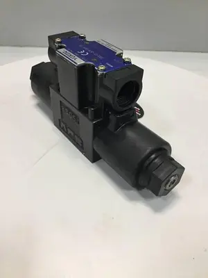 USED YUKEN DSG-01-3C9-D24-70