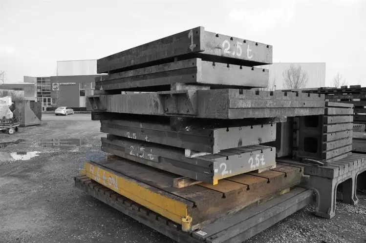 Used T-SLOT TABLE 2650 X 2525 MM Tables, Floor & Layout Plates BE | Apt International N.V #366587