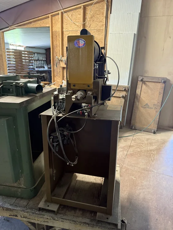 Used _UNKNOWN_ R-825 Dowel Machines Pennsylvania US | AW Machinery, LLC. #1095364
