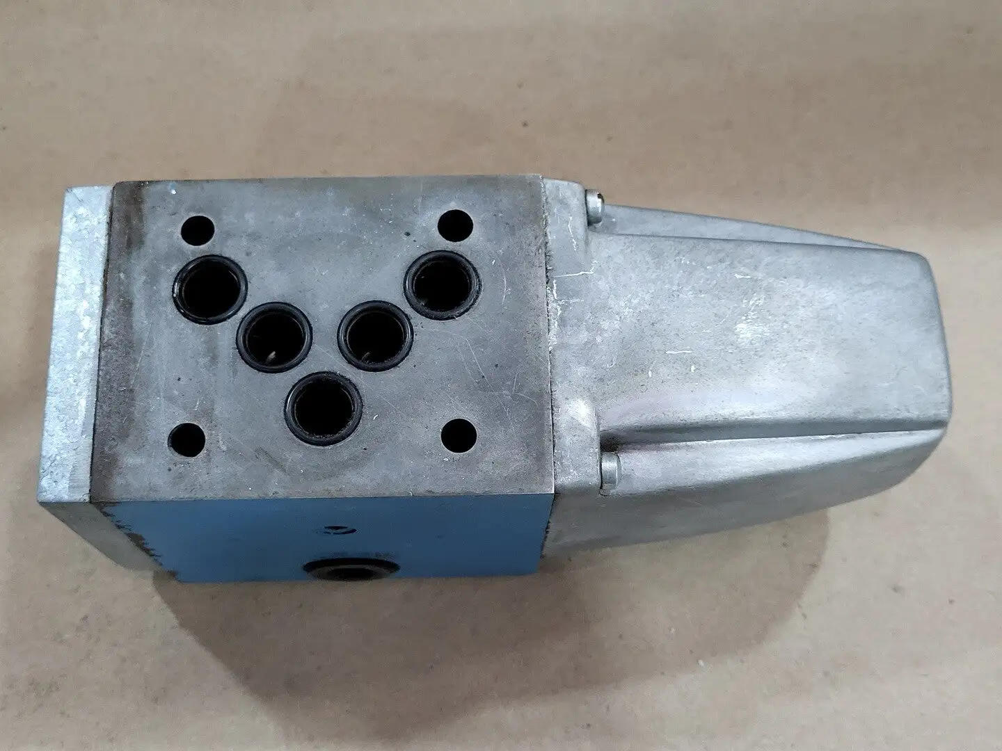 NEW VICKERS 857188 DG4S4-012B-50-S324