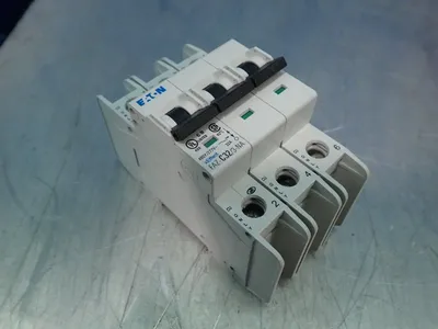 New | in-Stock EATON FAZC32/3NA Circuit Breakers | HGR 24 #731938