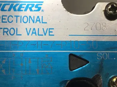 USED VICKERS DG4V36CMP7H7P1050