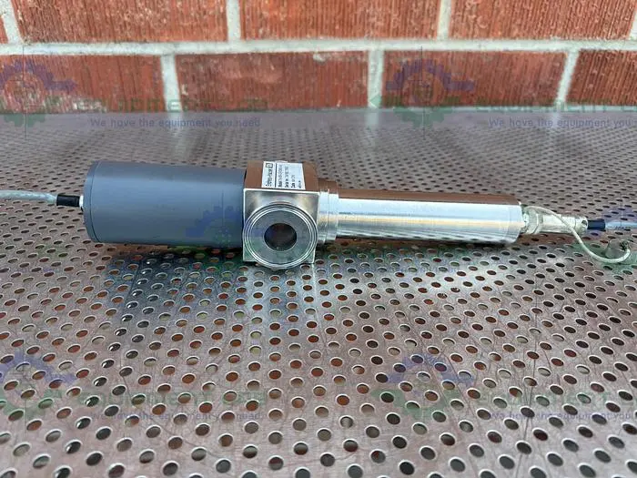 Used ENDRESS+HAUSER OUSAF13-A0A BUBBLE DETECTION SENSOR W/ OUA260-CA1E08B1A3A Sensors California US | Equipment Lab #485662