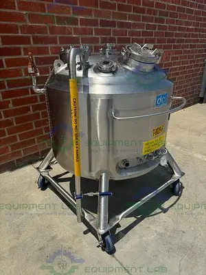 USED DCI 400 LITER STAINLESS STEEL JACKETED REACTOR MIXING TANK  45 PSI