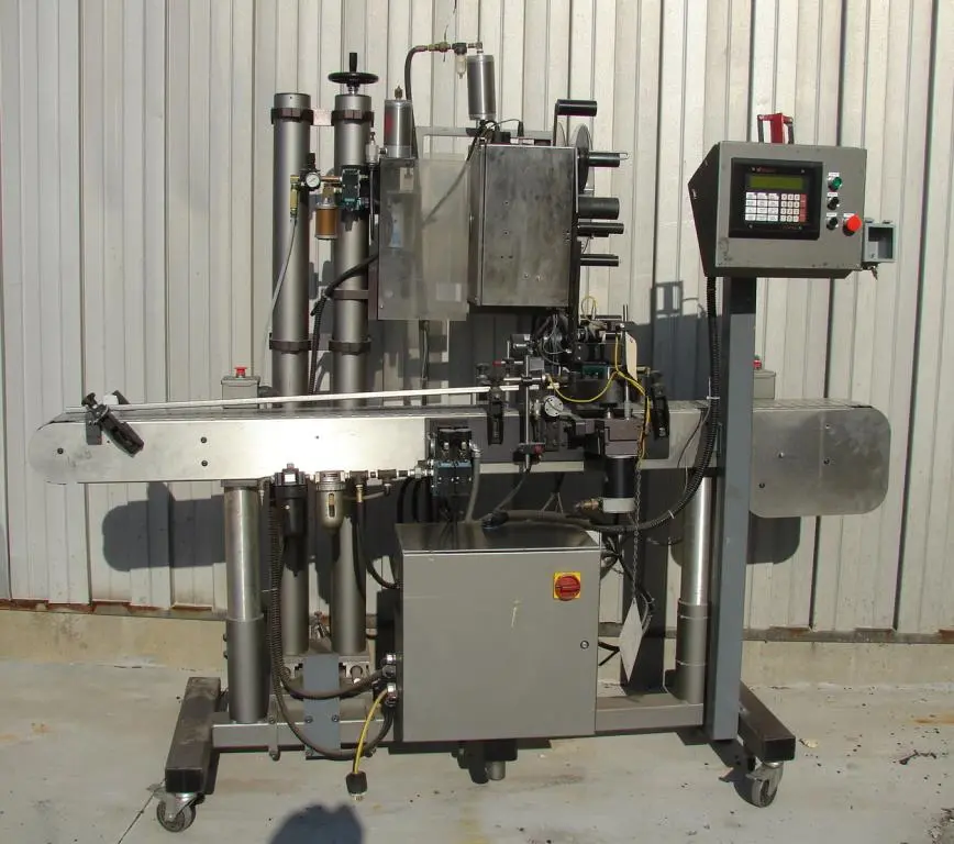 USED LABEL-AIRE 2111CD