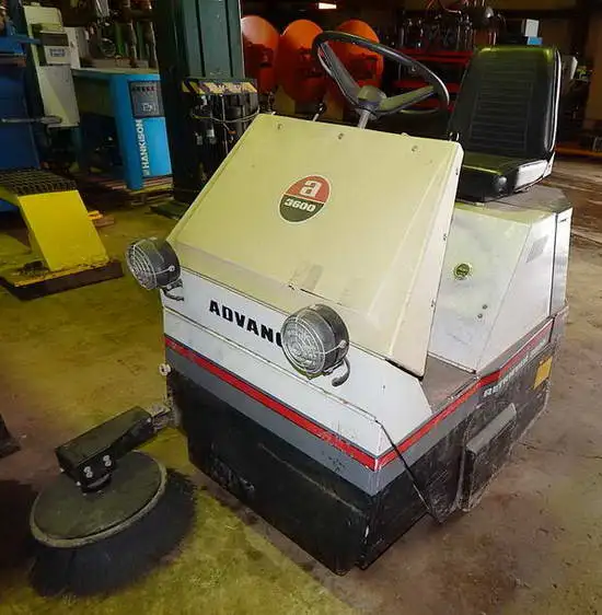 Used 1973 ADVANCE 470200 Sweepers Ohio US | D & D Industries #437573