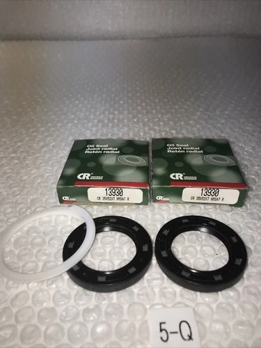 NEW Chicago Rawhide CR 35X52X7 HMSA7 R