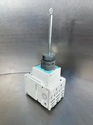 USED Allen-Bradley 140G-H6C3-C15