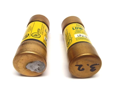 USED BUSSMANN DUAL-ELEMENT FUSE
