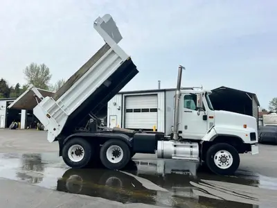 Used 2010 INTERNATIONAL® PAYSTAR 5600 Cab Chassis trucks Washington US | Puget Sound Truck Sales #1546519