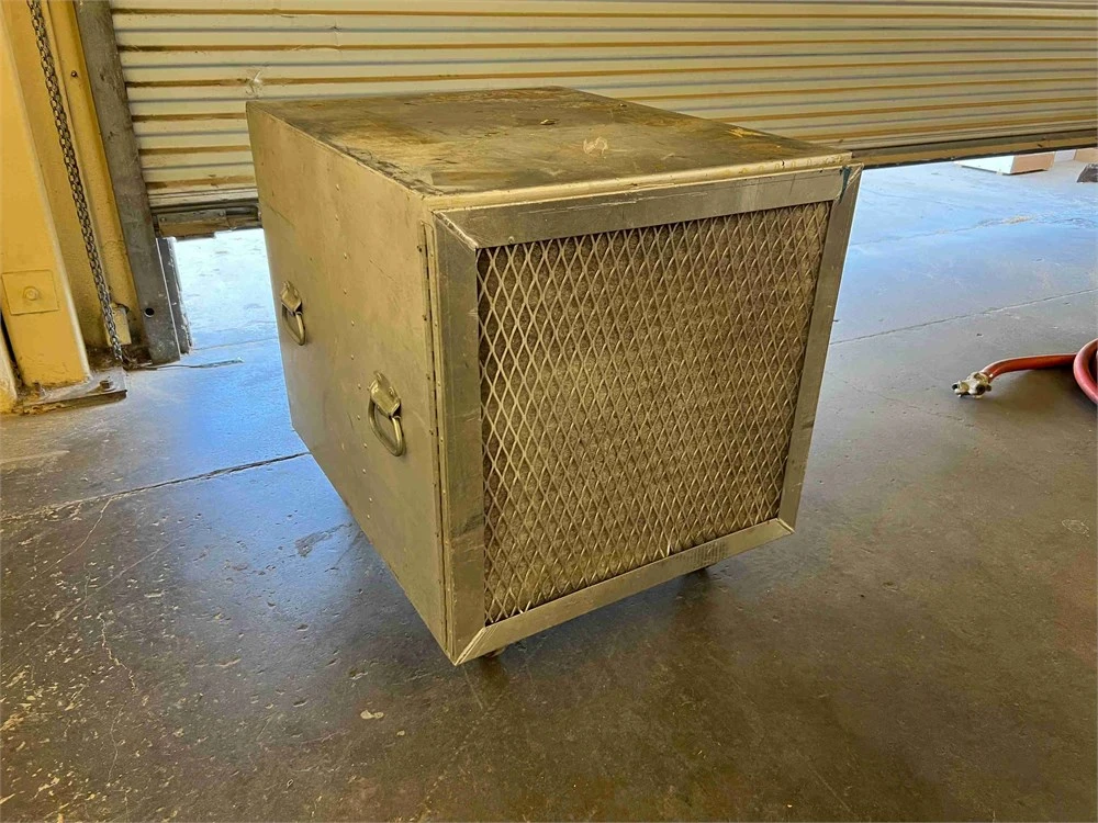Used AEROSPACE AMERICA AIR FILTER Air Filtration Units California US | MachineryMax #1390468