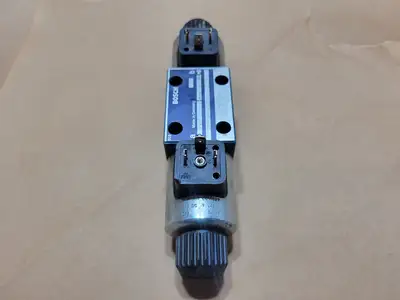 Used BOSCH 0 810 091 212 Parts (Hydraulics and Pneumatics) British Columbia CA | Lenmark #1440822