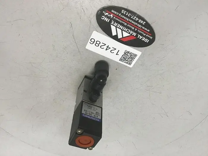 USED KOGANEI 100-4E1-39-SR