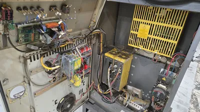 USED 2009 FANUC R-2000iB/210F + R-30iA