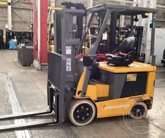 Used 2020 JUNGHEINRICH EFGC25 4-Wheel Sit down Electric Counterbalance Forklifts Illinois US | Forklift Exchange #1274458