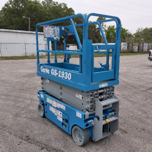 USED 2018 Genie GS-1930