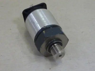 USED BOSCH 0 811 405 514