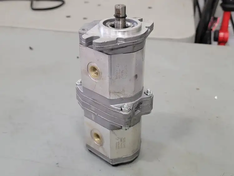 Used SALAMI 1.6PB6.1/2.8D-R80S0 Parts (Hydraulics and Pneumatics) British Columbia CA | Lenmark #265057