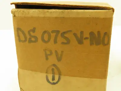 Plast-O-Matic DS075V-NO Pneumatic Controlled Valve 3/4" NPT Sch 80 PVC NO
