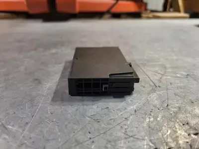 NEW SIEMENS 6ES7138-4CA01-0AA0