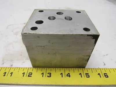 Dynex S8640-D05-P-V-20 Inlet Pressure Check Sandwich Valve