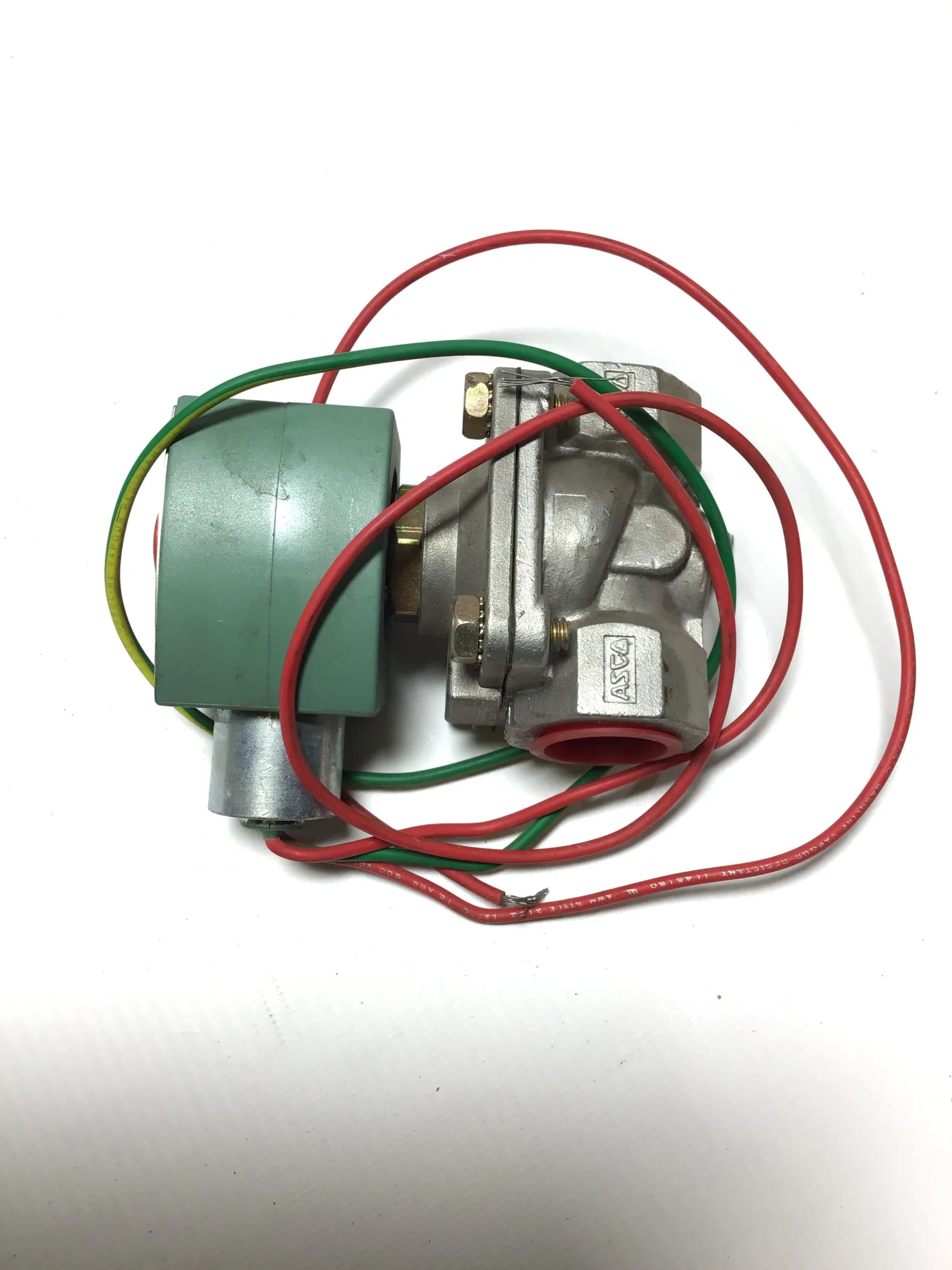 Asco 8210G88 Red Hat Valve 3/4″ NPT 17.1Watts 125/150PSI 2/3/3S/4/4X ENCL Type
