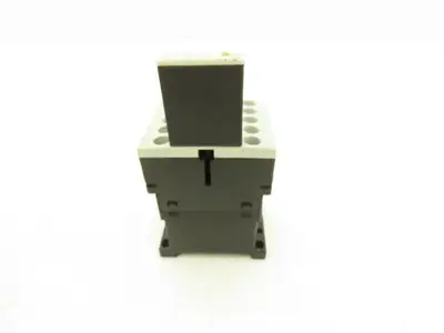 Siemens 3RT1016-1BB41 Motor Starter Contactor 600VAC 7.5Hp 24VDC Coil Lot Of 2