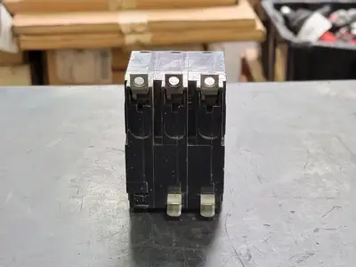 USED SQUARE D QOB360