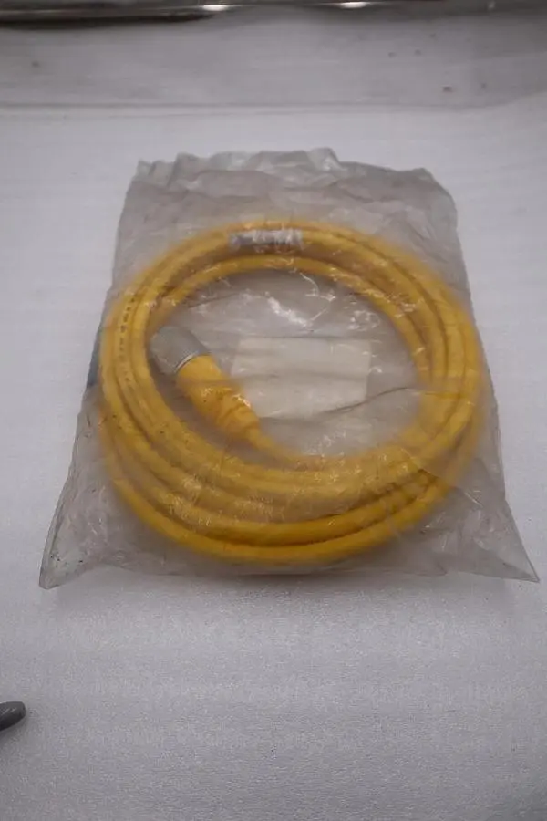 TURCK RKM 76-5M/U2-00137 / RKM765M - NEW IN BOX STOCK H1058