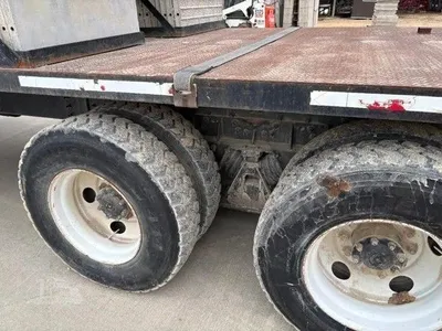 USED 2001 STERLING LT9513