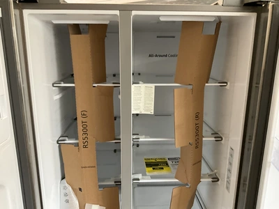 Used SAMSUNG RS27T5200SR Refrigerators Michigan US | Miedema Asset Management Group #1578910