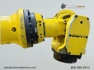 USED FANUC R-2000IB