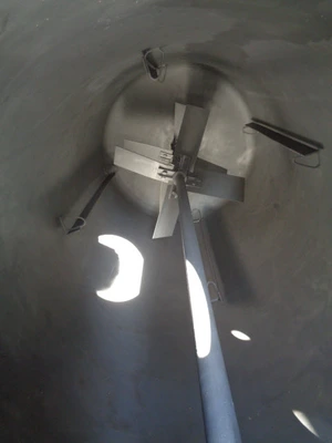 1,250L S/S Vert Enc Mixer Tank 1.1 kw