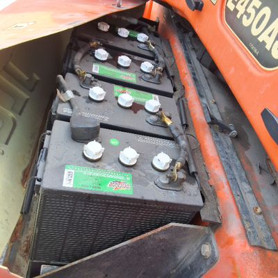 USED 2014 JLG E450AJ