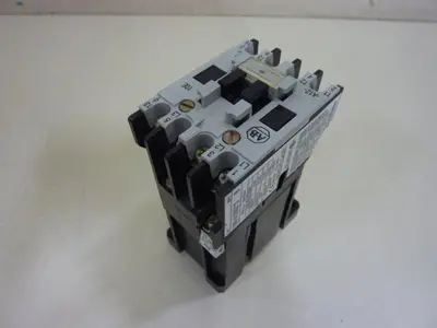 USED ALLEN BRADLEY 100-A12NZ.3 SER B