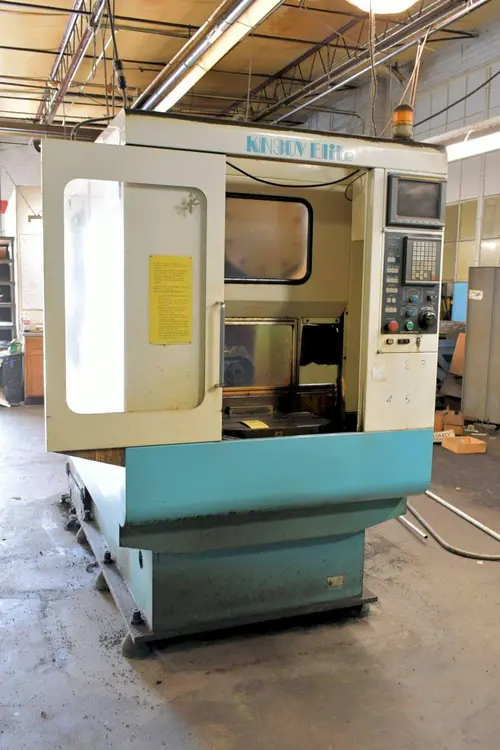 Used KIRA KN30VE ELITE Vertical Machining Centers Ohio US | Yoder Brothers machinery #223466