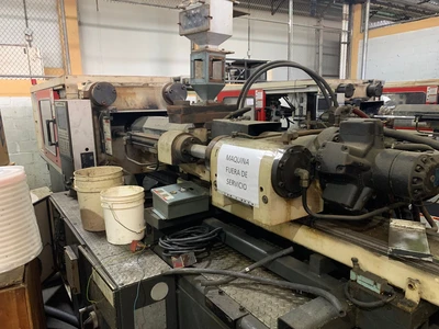 USED 2000 MILACRON,  CINCINNATI MILACRON MT225-15