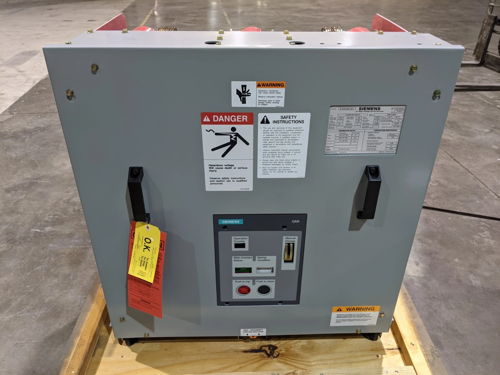Siemens High Voltage Breaker  15-GMI-500-1200-37