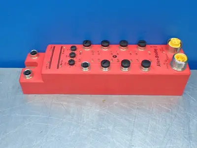 USED ALLENBRADLEY 1732ESIB8XOBV4