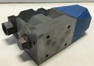 USED VICKERS DG4V52ALMP7LH630