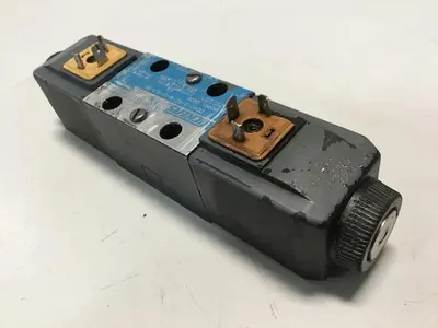 USED VICKERS DG4V-3-6C-M-U-HL7-60