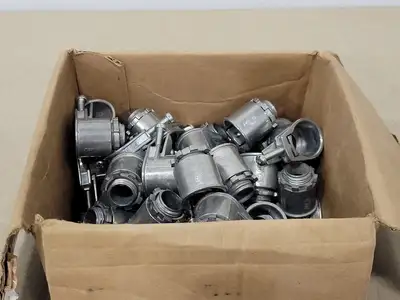 NEW THOMAS & BETTS CI-71