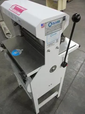 Oliver 777-N Variety Bread Slicer w/ Bagging Scoop